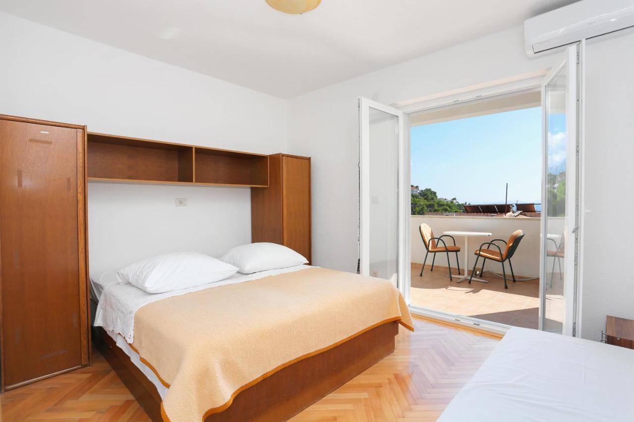 Apartments By The Sea Brela, Makarska - 6688 Exteriör bild
