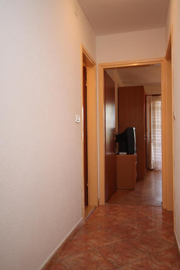 Apartments By The Sea Brela, Makarska - 6688 Exteriör bild